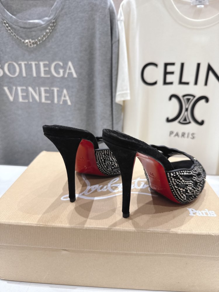 Босоножки фото 8