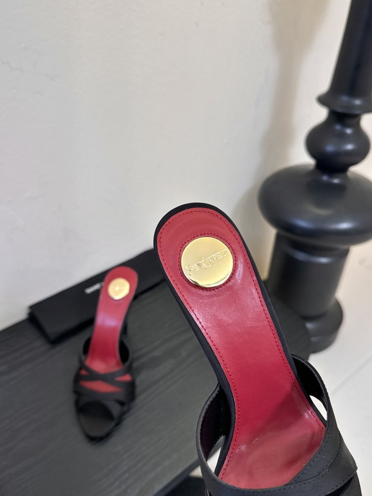 Босоножки фото 8