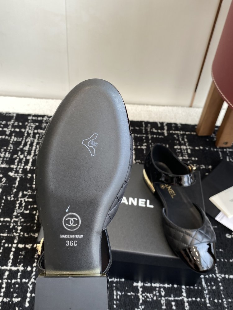 Босоніжки фото 9