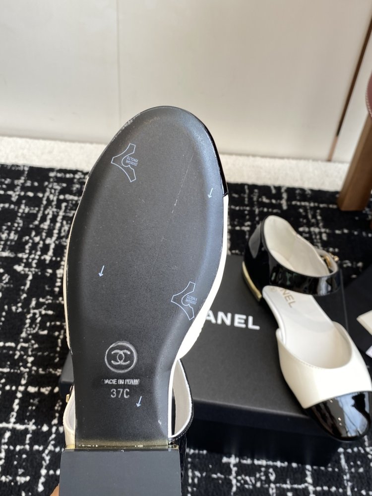 Босоножки фото 9