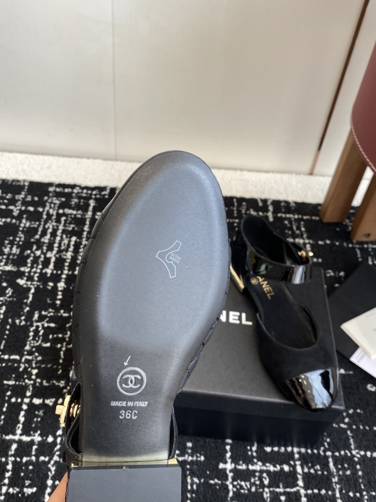 Босоніжки фото 9