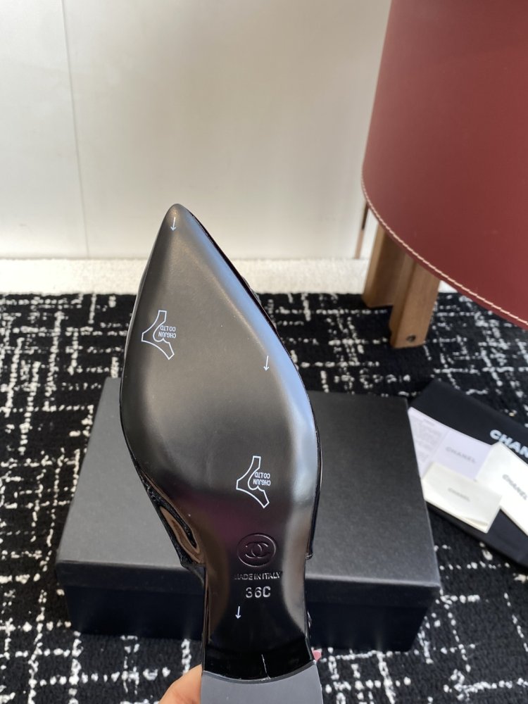 Босоножки фото 9