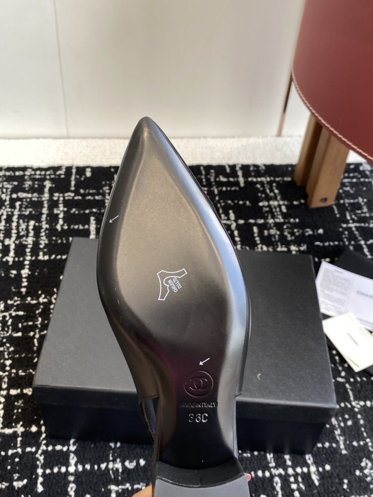 Босоніжки фото 9