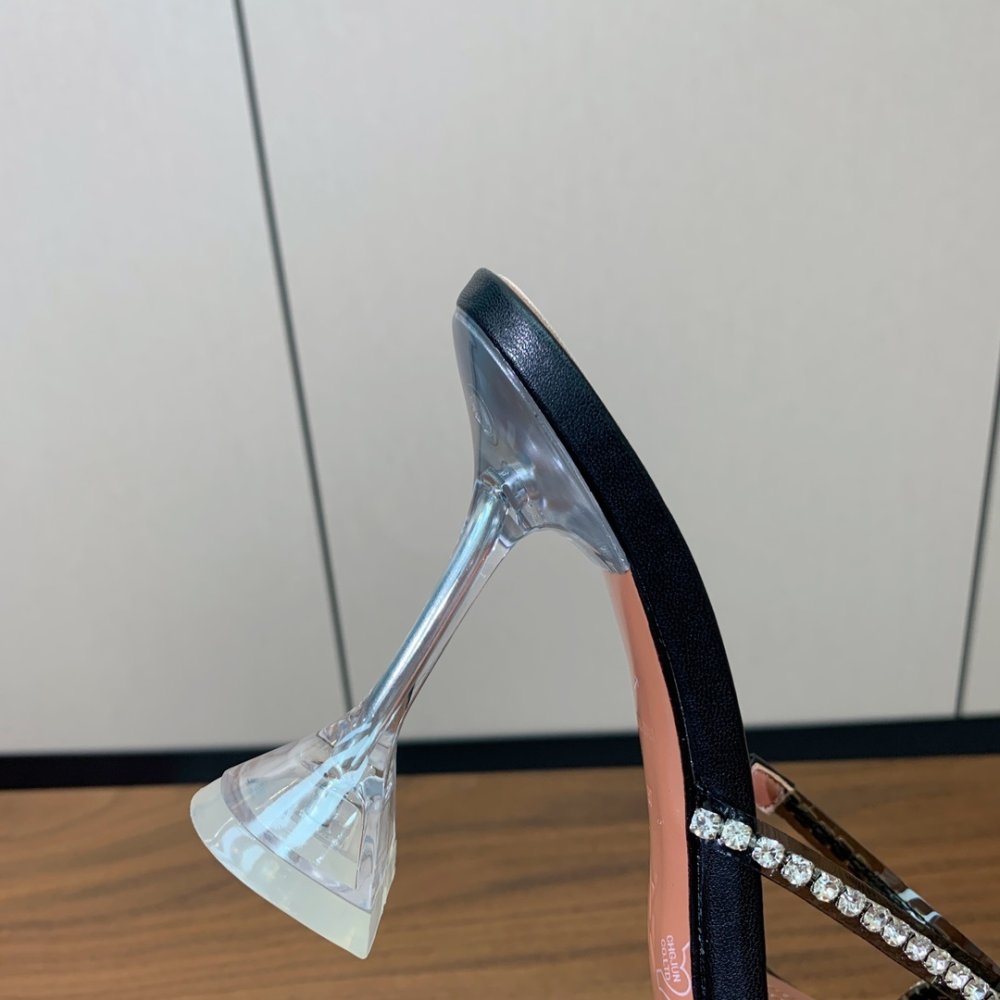 Босоножки фото 9