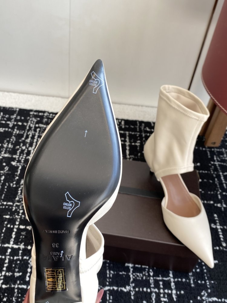 Босоніжки фото 9