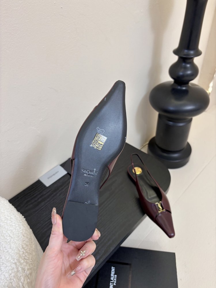 Босоніжки фото 9