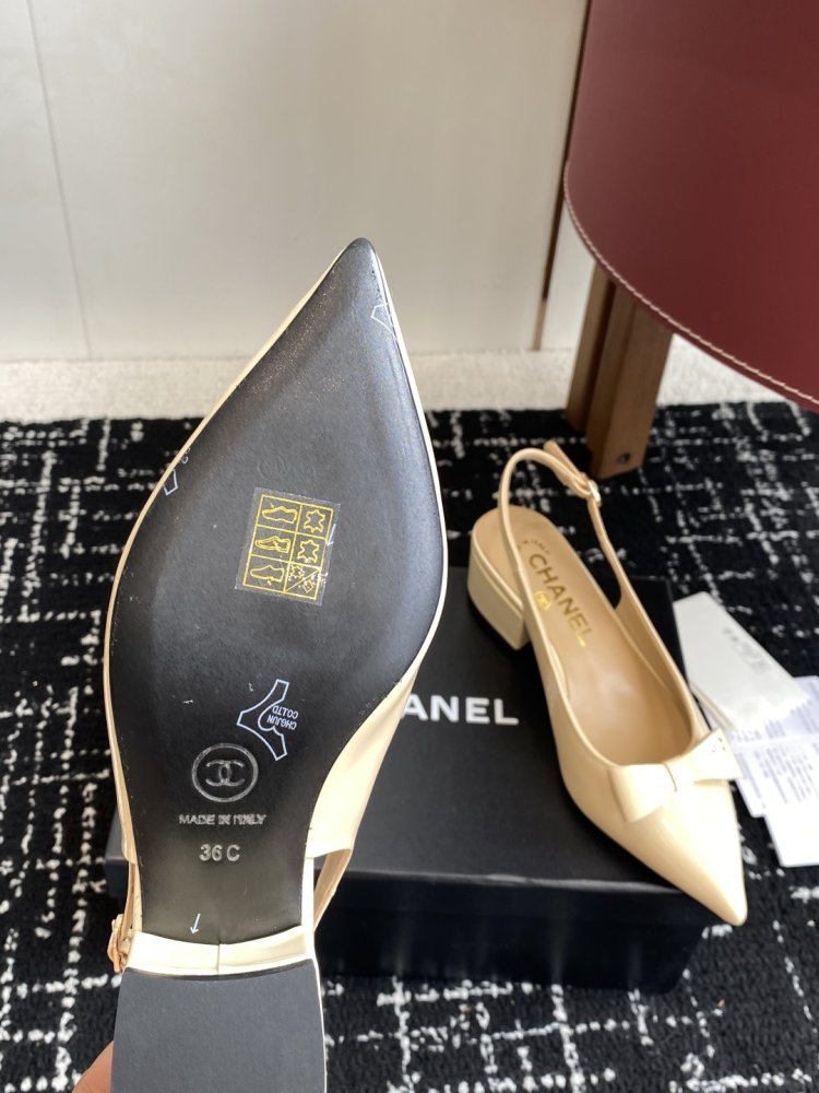 Босоніжки фото 9