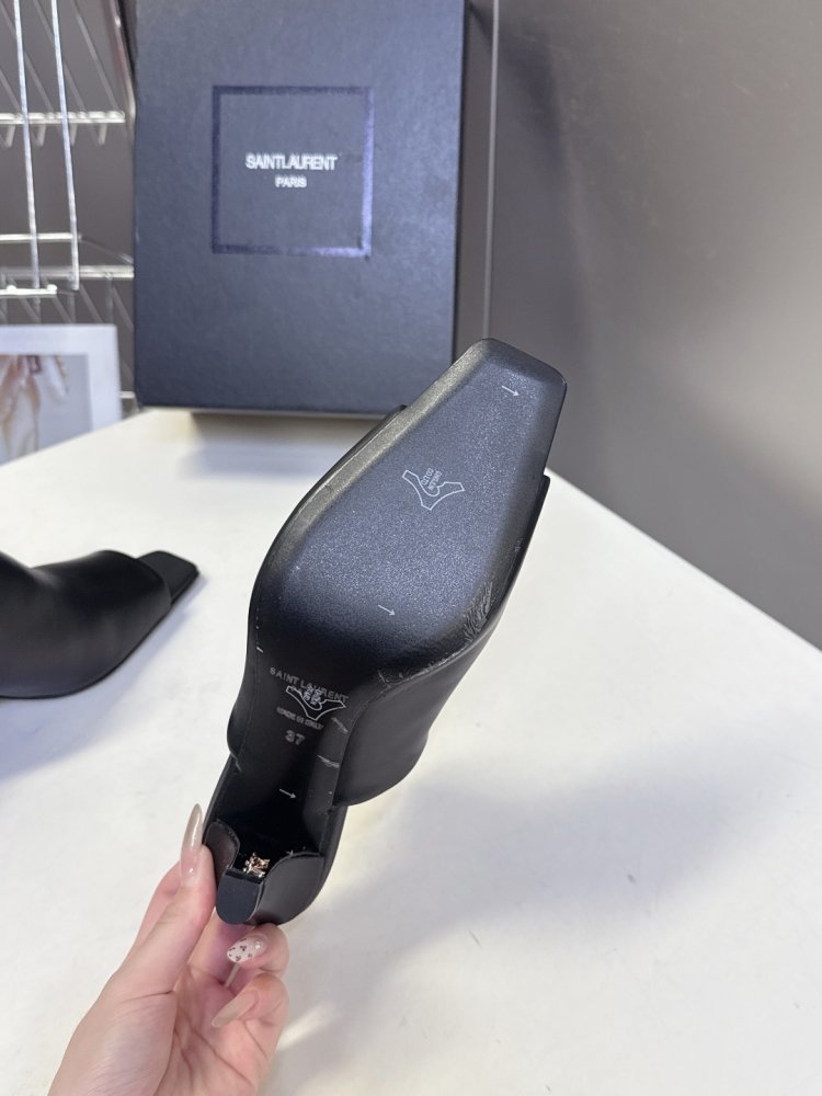 Босоніжки фото 9