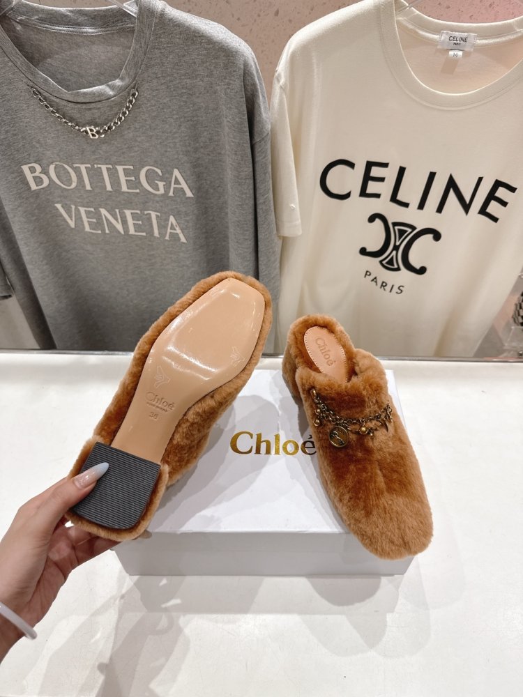 Босоножки фото 9