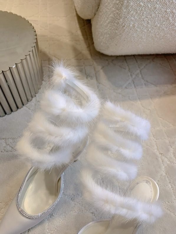 Босоножки фото 9