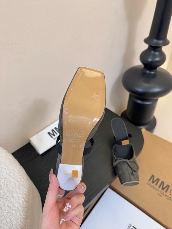 Босоножки фото 9