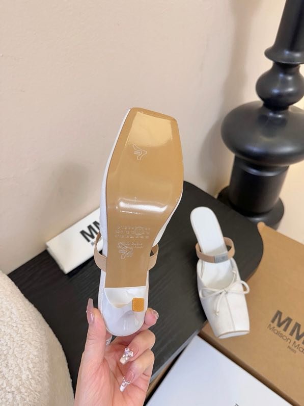 Босоножки фото 9