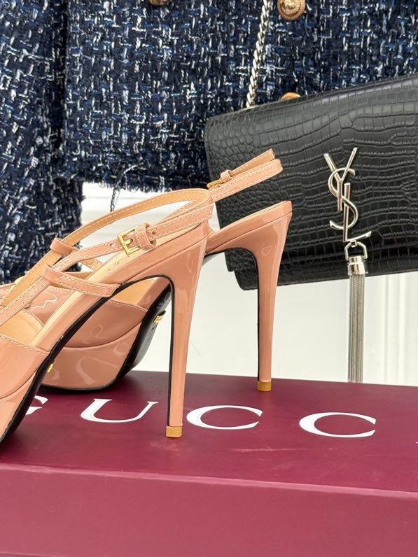 Босоніжки фото 9