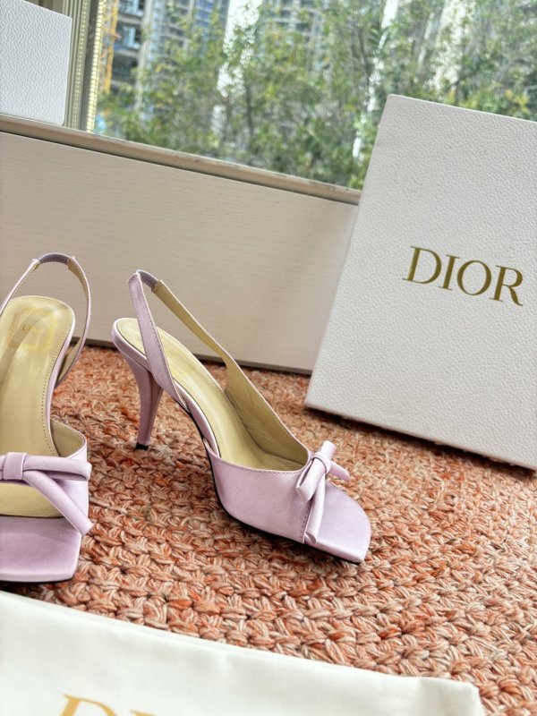 Босоніжки фото 9