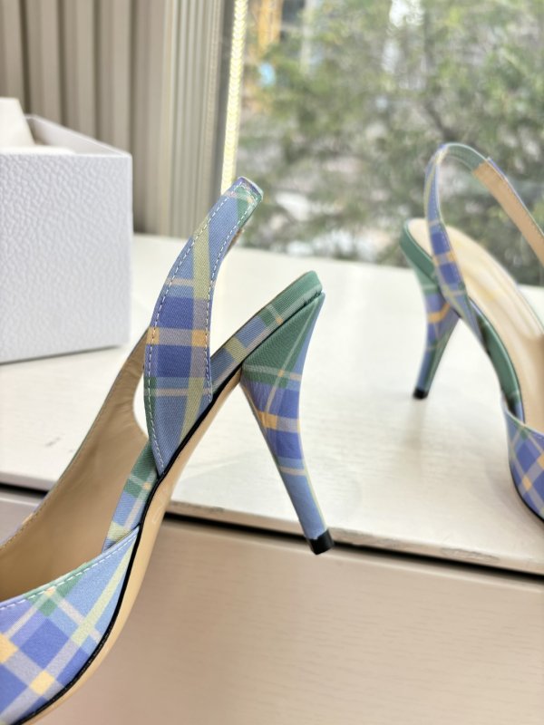 Босоніжки фото 9