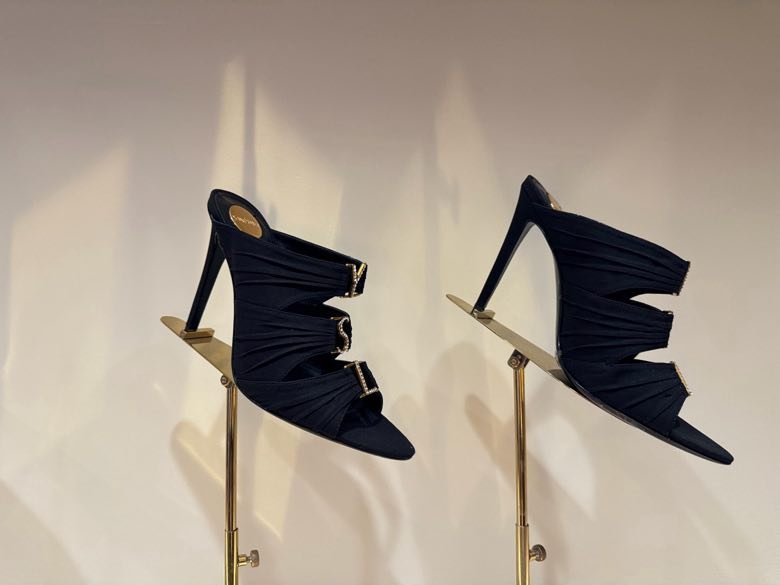 Босоножки фото 9