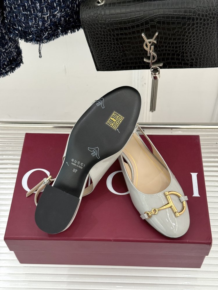 Босоножки фото 9