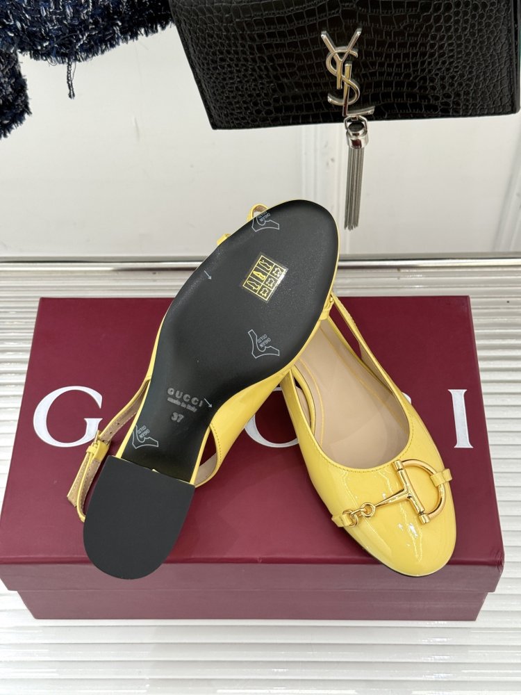 Босоножки фото 9