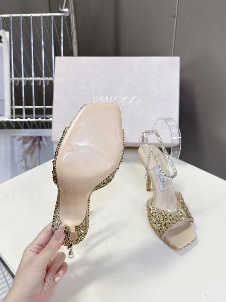 Босоножки фото 9