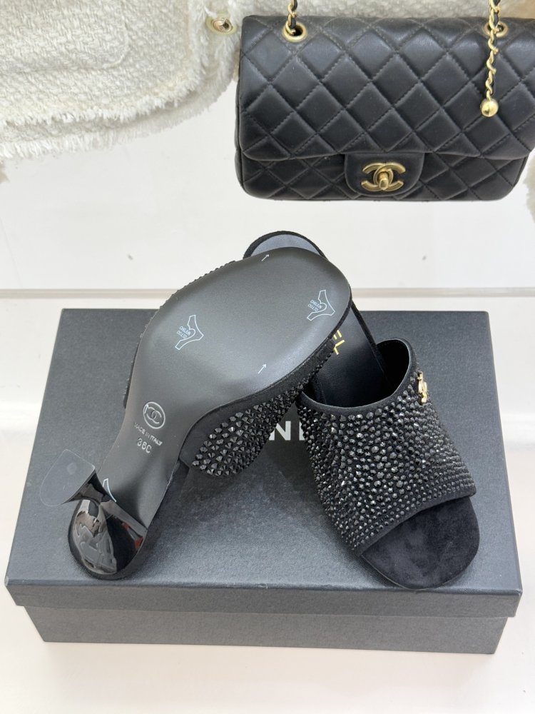 Босоніжки фото 9