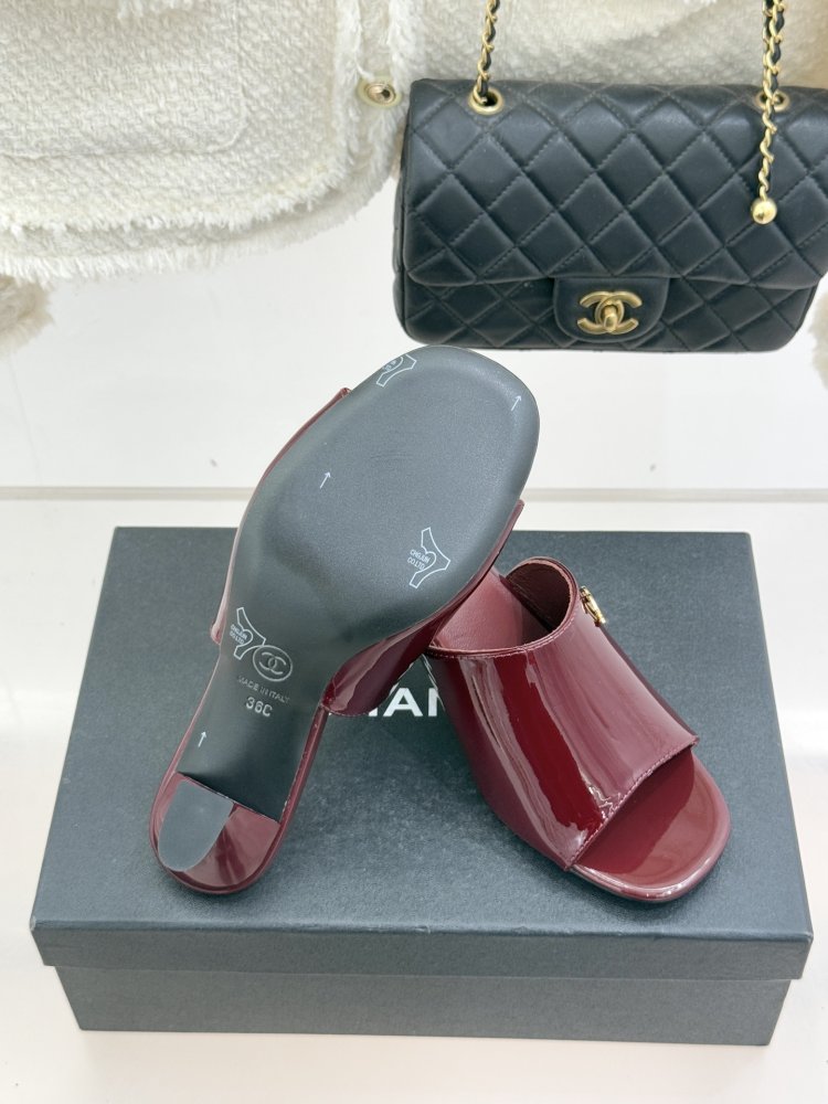 Босоніжки фото 9