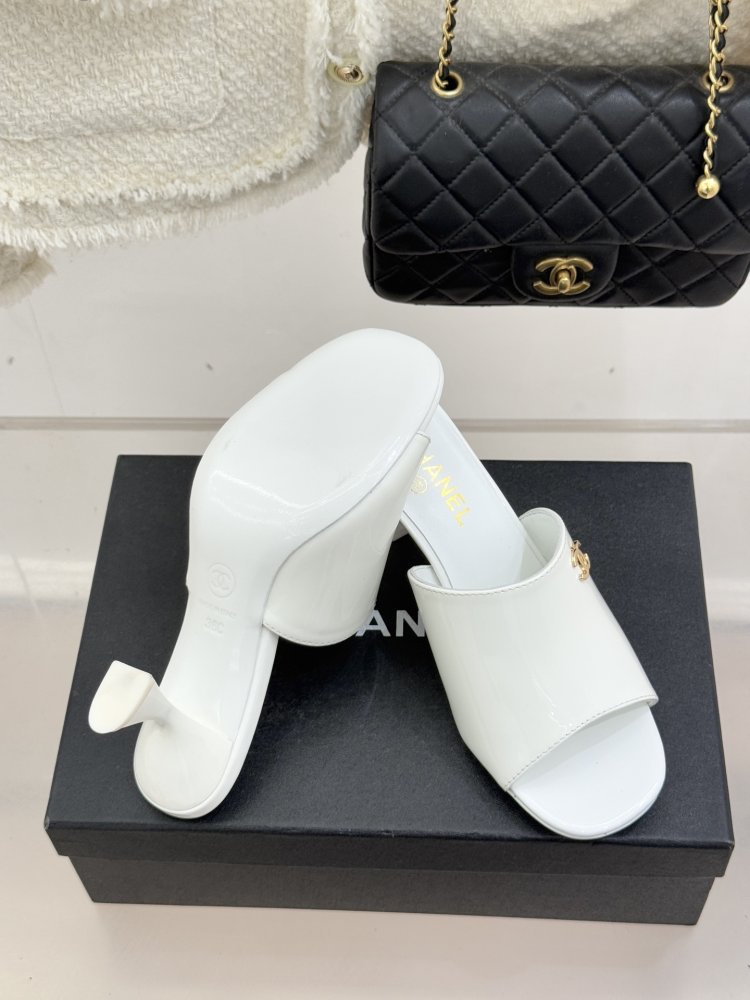 Босоніжки фото 9