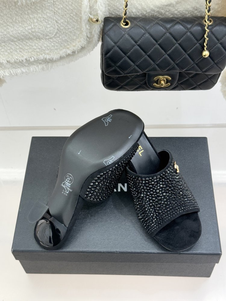 Босоніжки фото 9