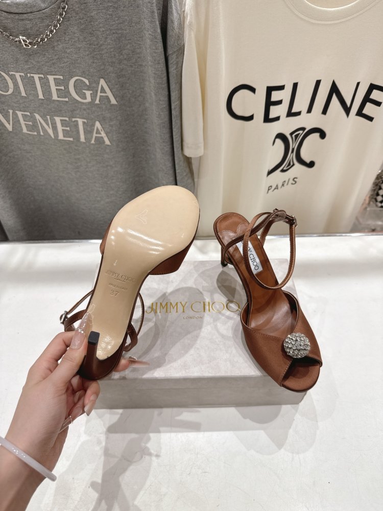 Босоножки фото 9