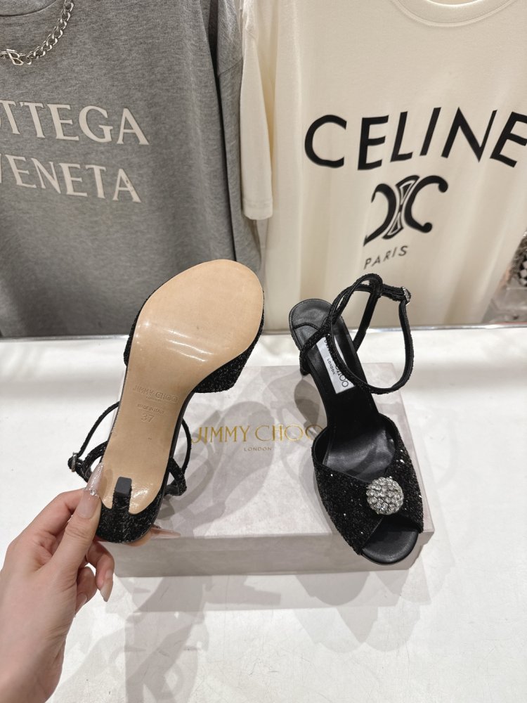 Босоножки фото 9