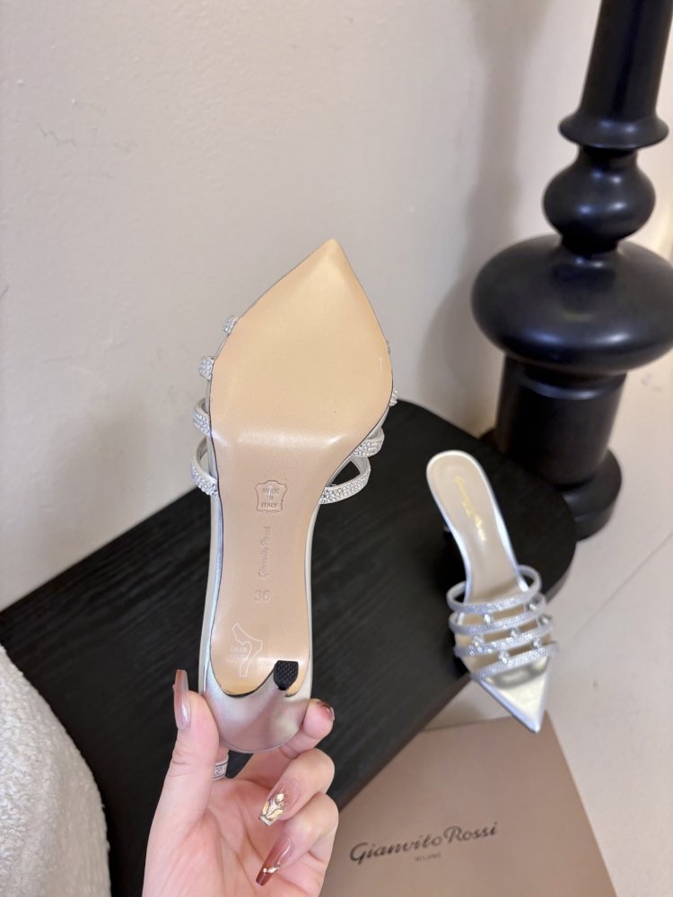 Босоножки фото 9