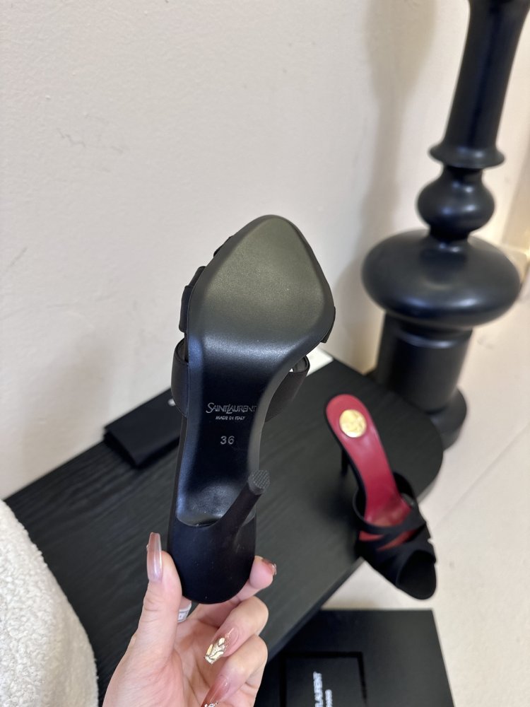 Босоножки фото 9