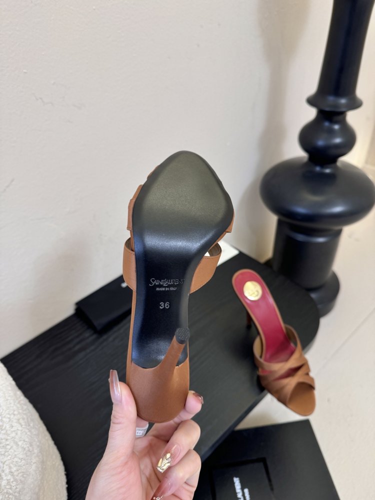 Босоножки фото 9