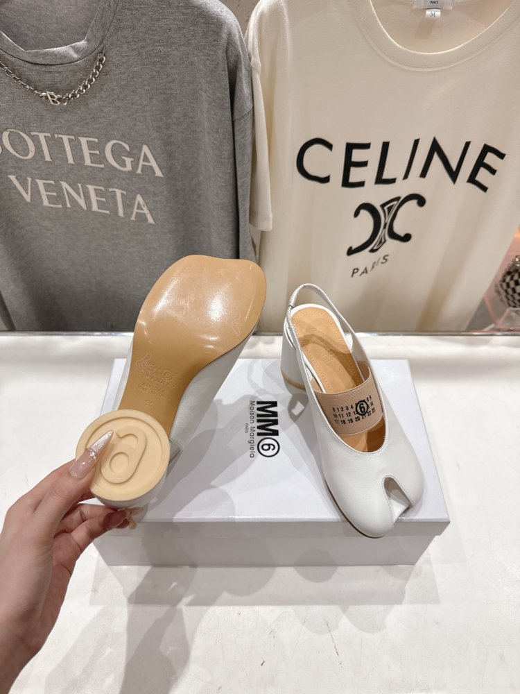 Босоножки фото 9