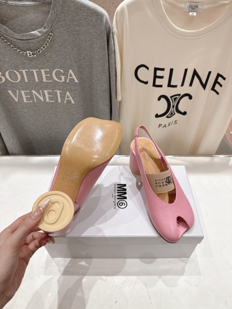 Босоножки фото 9