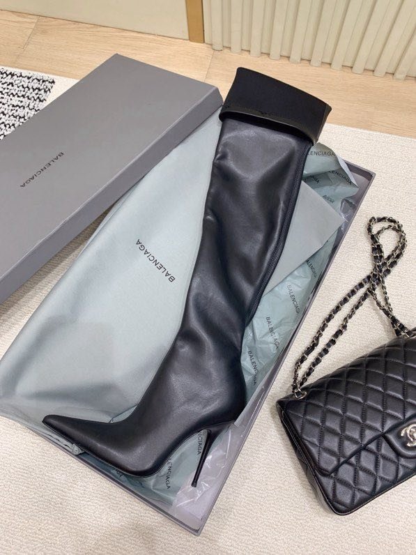 Ботфорты на шпильке