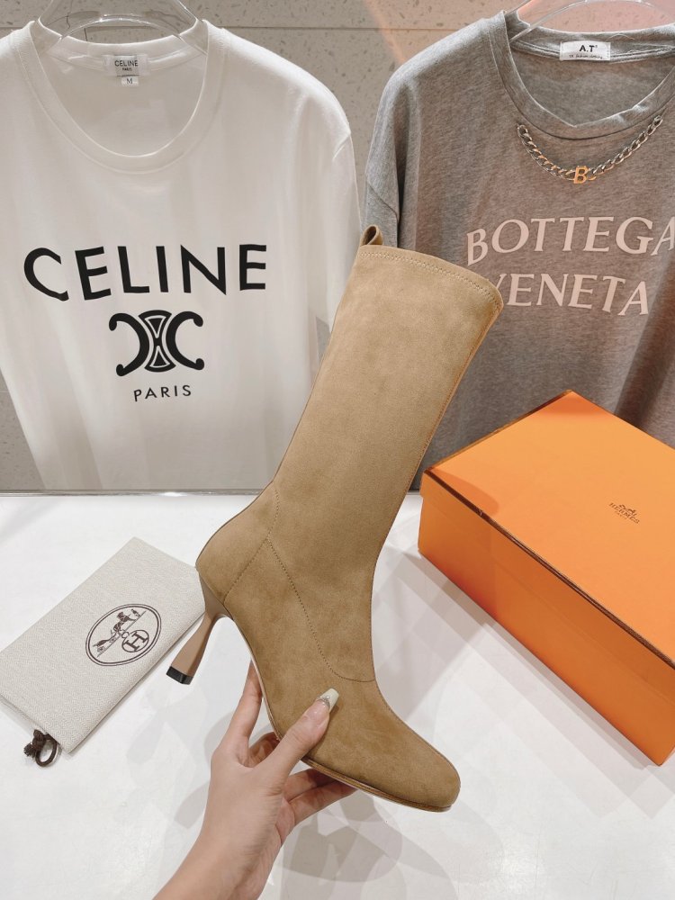 Ботфорти на високому підборах фото 4