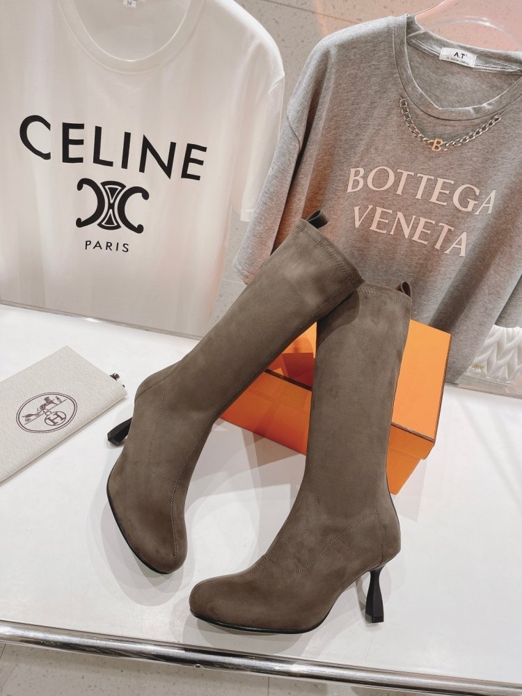 Ботфорти на високому підборах фото 5