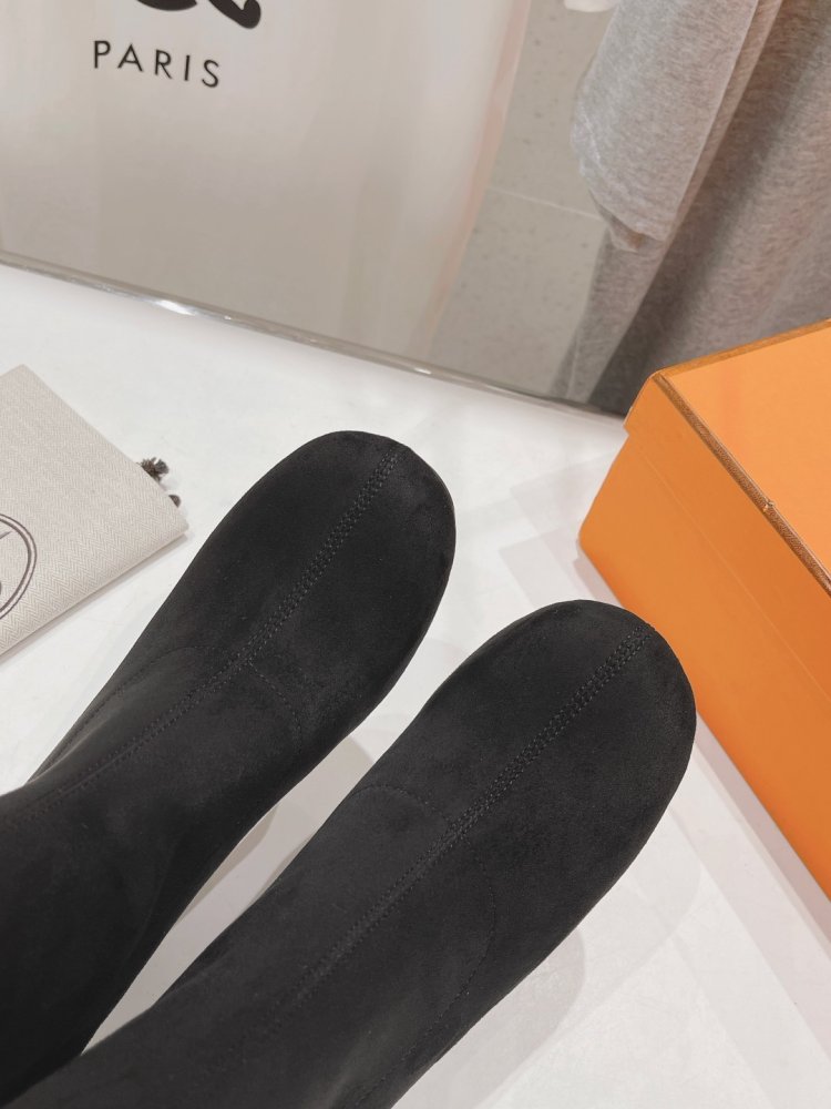 Ботфорти на високому підборах фото 6