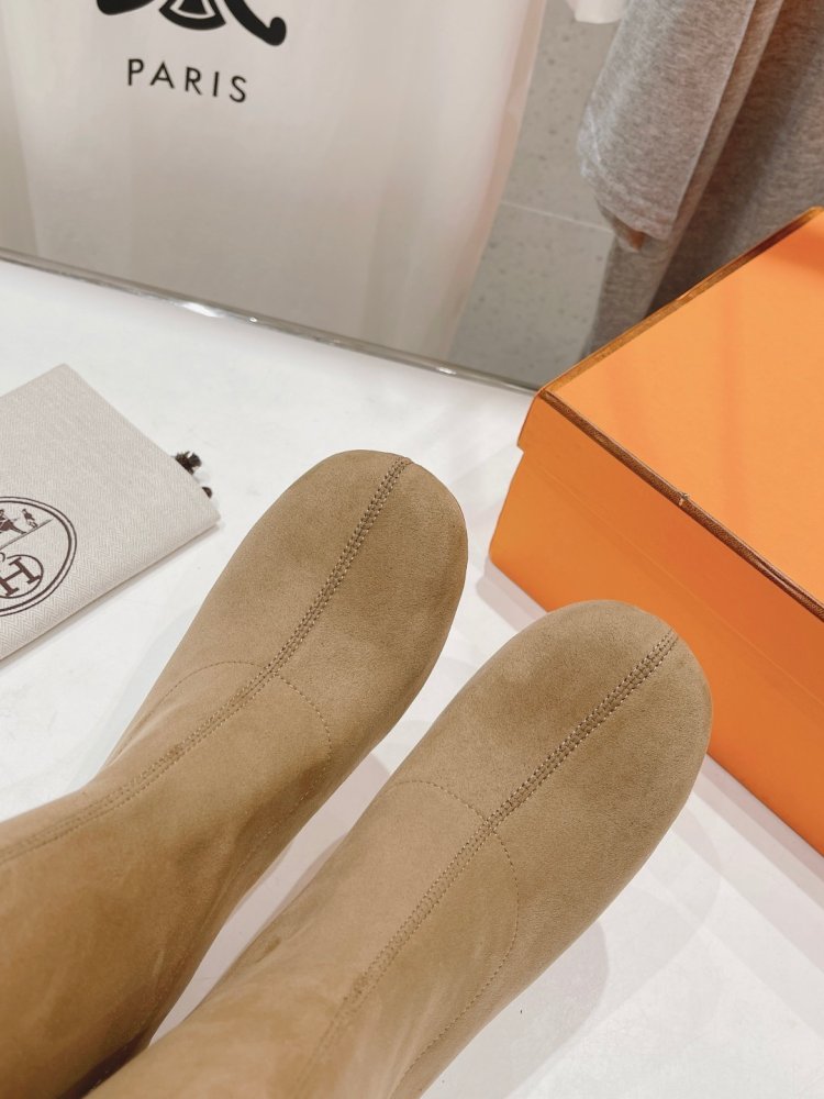 Ботфорти на високому підборах фото 7