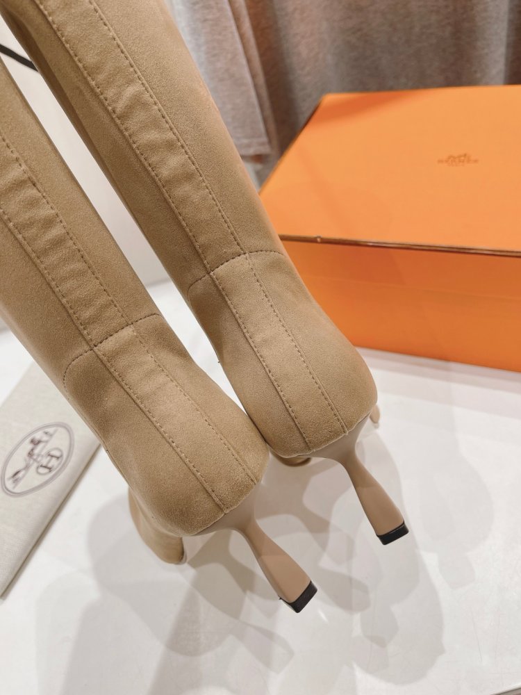 Ботфорти на високому підборах фото 8