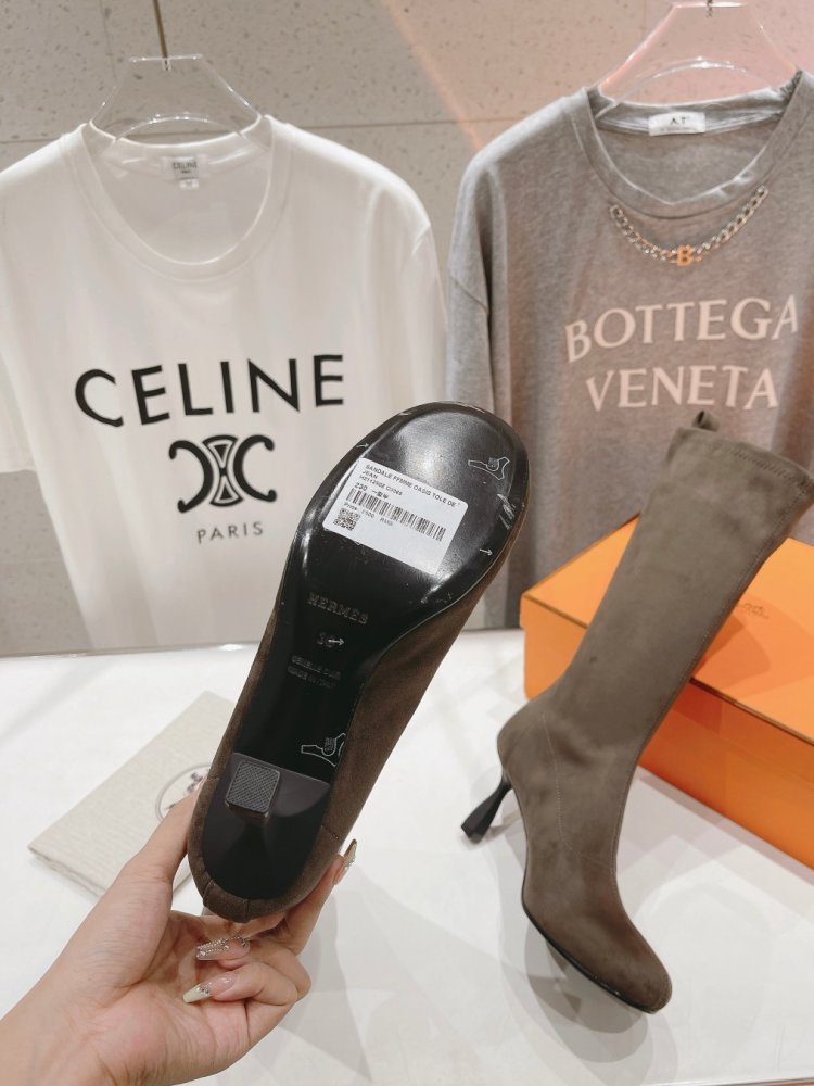 Ботфорти на високому підборах фото 9