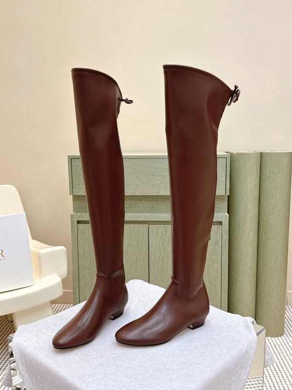 Ботфоры кожаные на квадратном каблуке