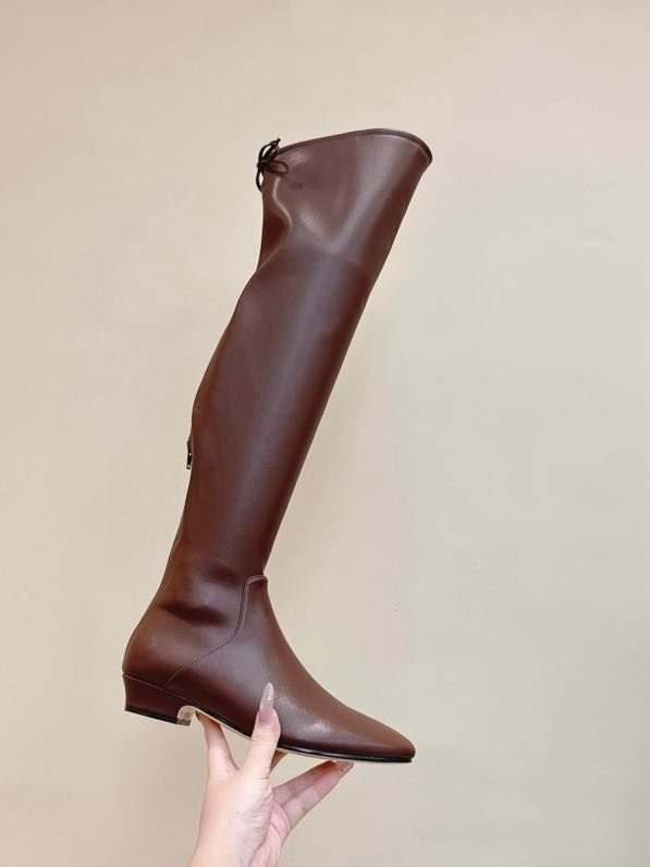 Ботфоры кожаные на квадратном каблуке фото 5