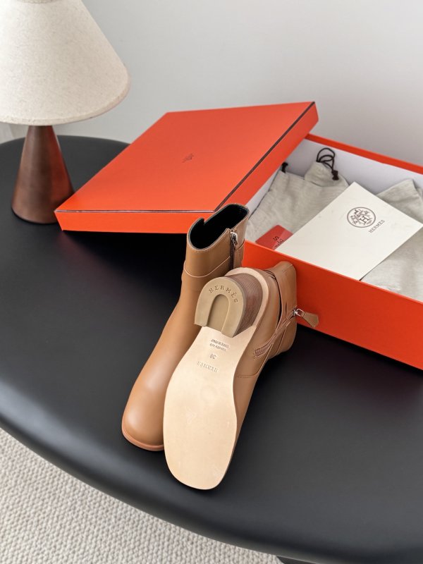 Ботильоны Hermes Kelly кожаные с пряжкой фото 4