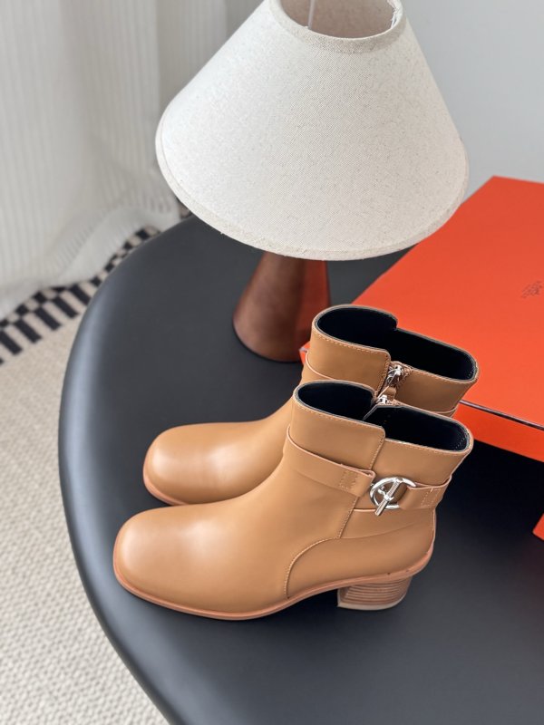 Ботильоны Hermes Kelly кожаные с пряжкой фото 7