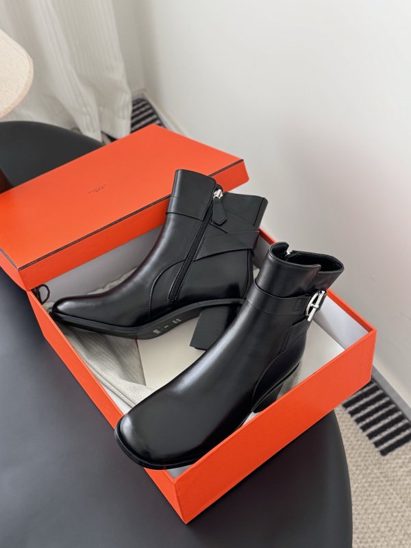 Ботильоны Hermes Kelly кожаные с пряжкой фото 9