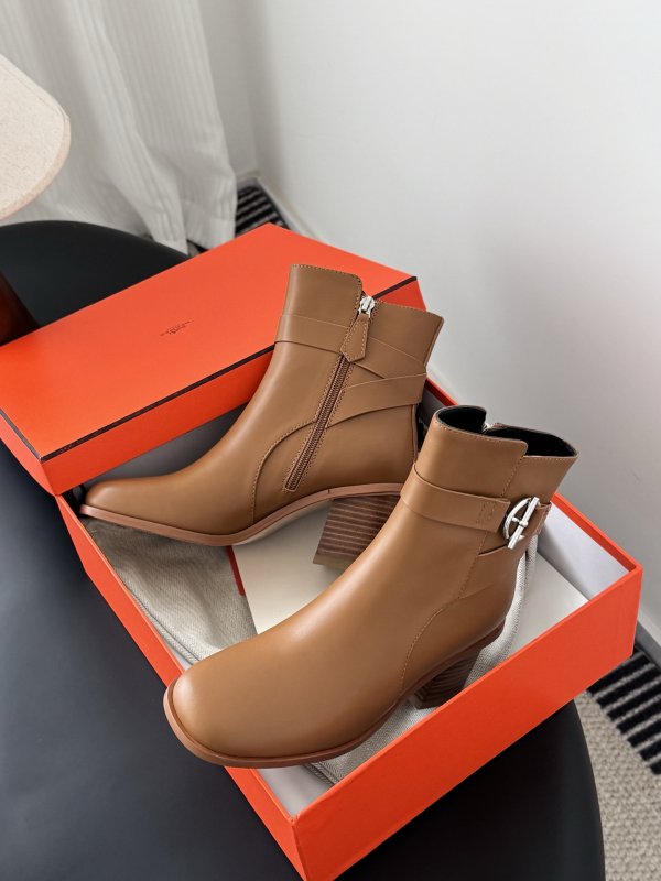 Ботильоны Hermes Kelly кожаные с пряжкой фото 9