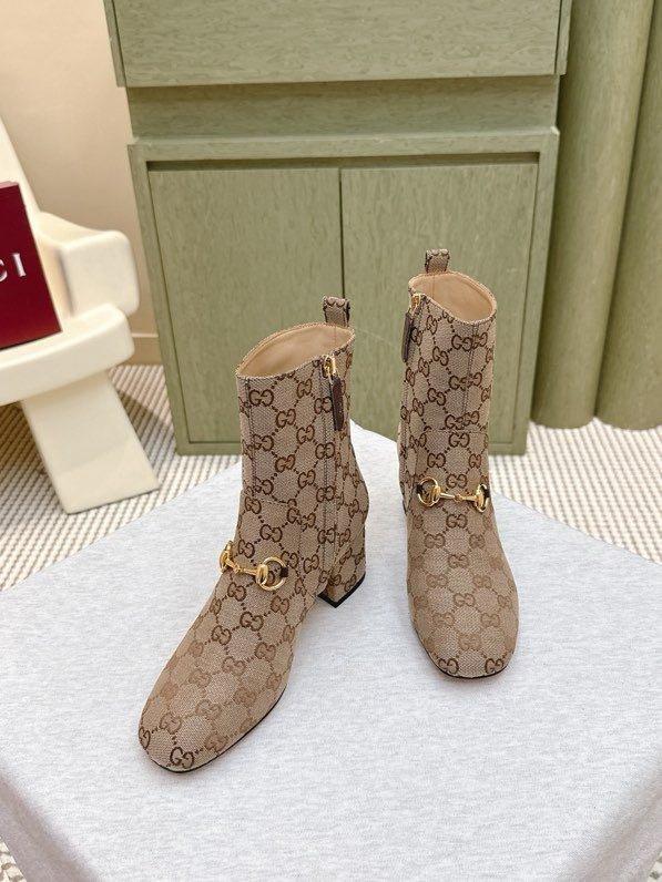 Ankle boots Horsebit