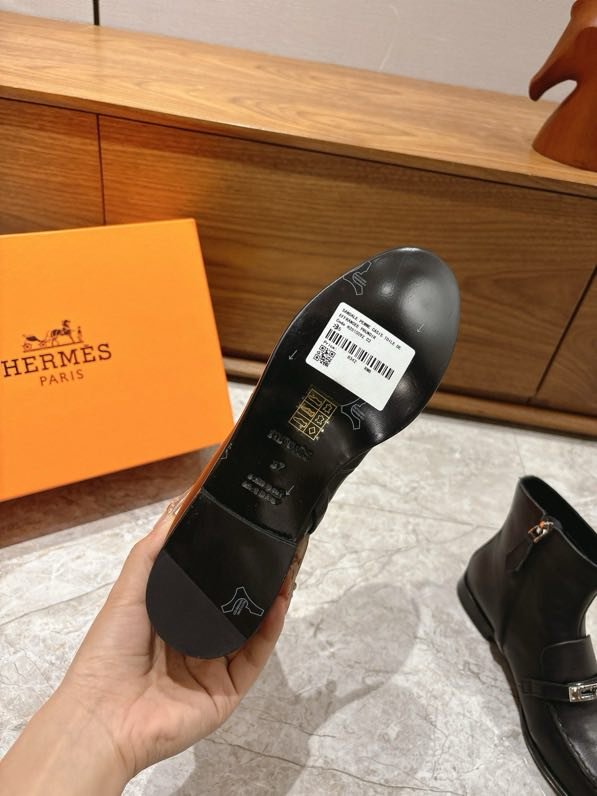 Ботильоны Kelly на плоской подошве с пряжкой фото 2