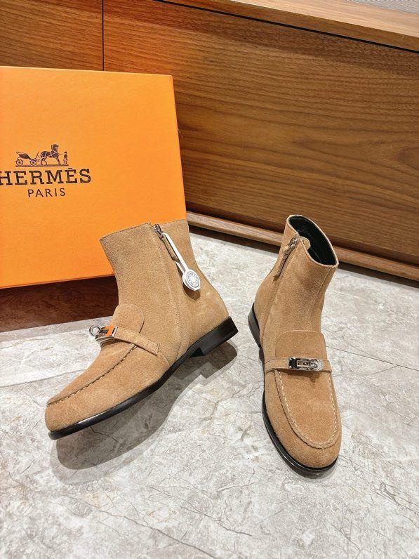 Ботильоны Kelly на плоской подошве с пряжкой фото 2